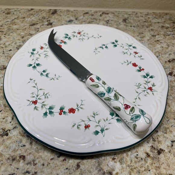 Pfaltzgraff Other - Pfaltzgraff Winterberry Cheese Tray with matching knife